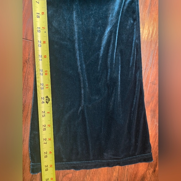American Eagle Teal Blue Velvet Flare Pull On Pants Size Medium - Picture 7 of 7